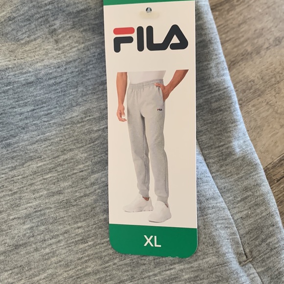 NWT ~ FILA  Jogger Sweatpants Zip Pockets  Heather Gray - Picture 2 of 8